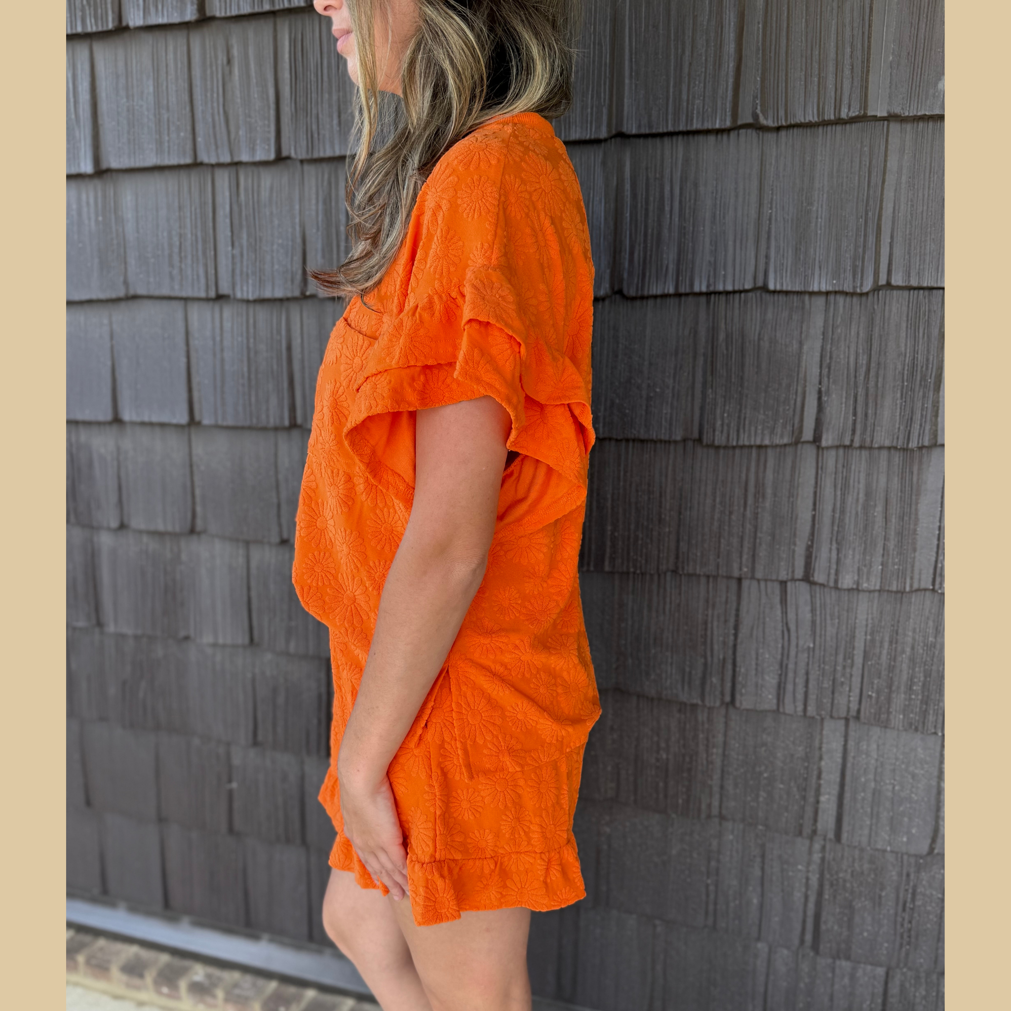 Orange Daisy Embossed Ruffle Set