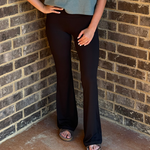 Black Out Flare Yoga Pants